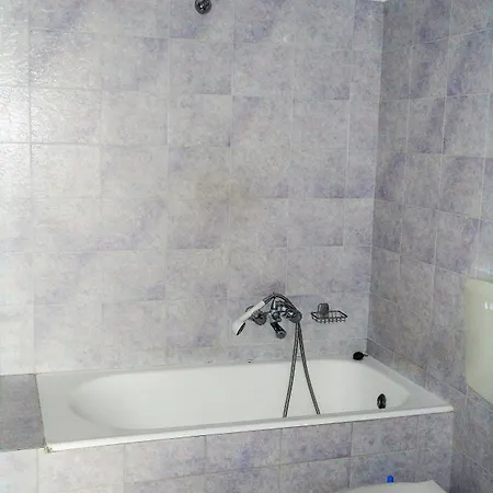 Anagros Hotel 2*